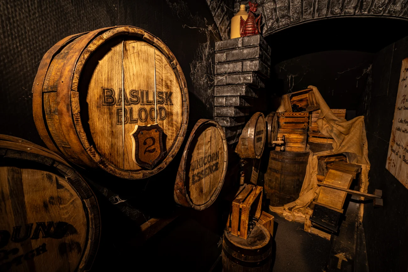 Hole 2: The Secret Store Room